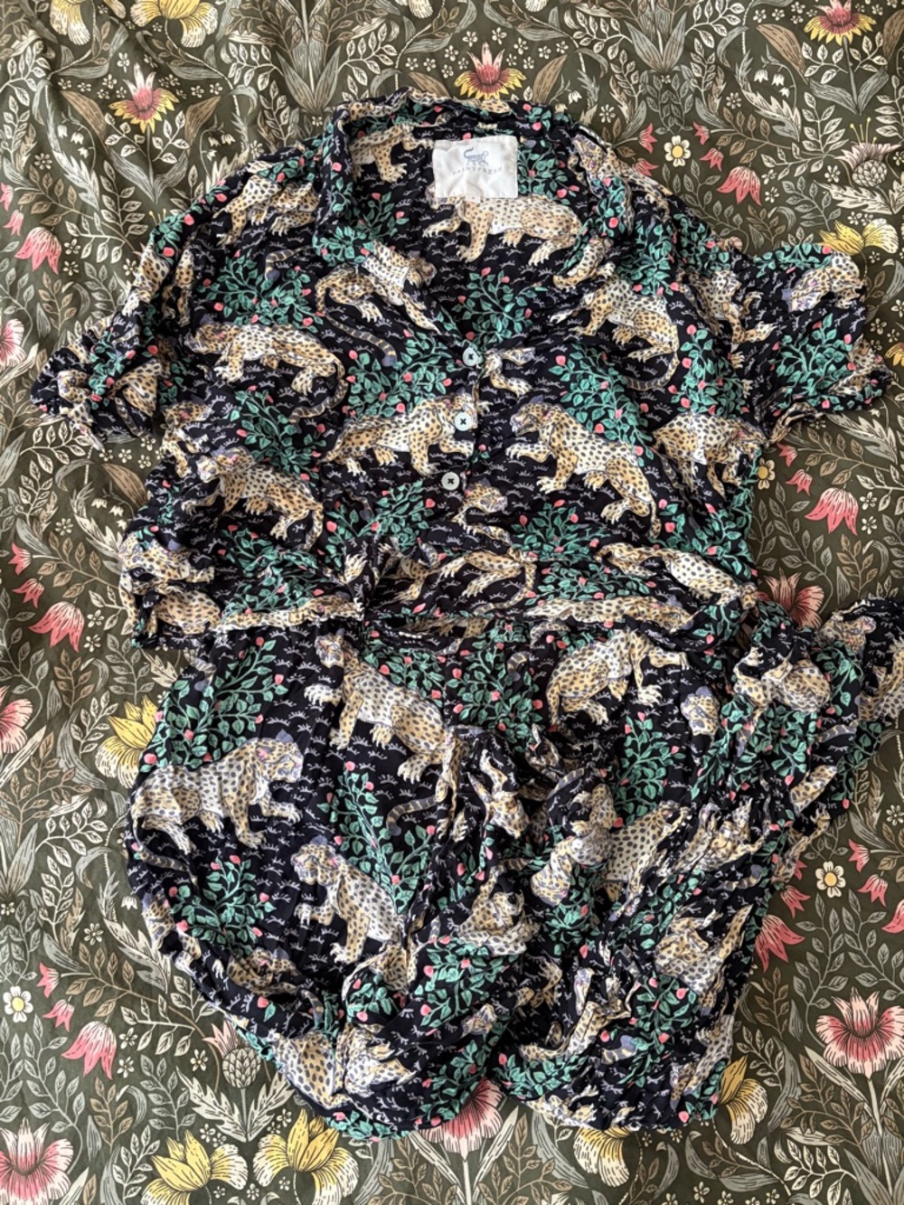 Printfresh eco silky satin wildest dreams set in Bagheera